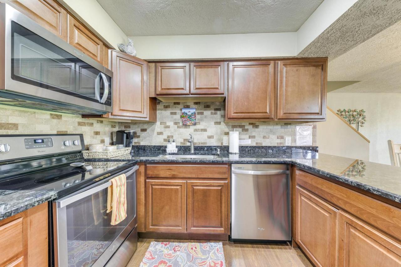 Chic Ruidoso Golf Condo-Patio, Mtn View&Fire Pit Exterior foto